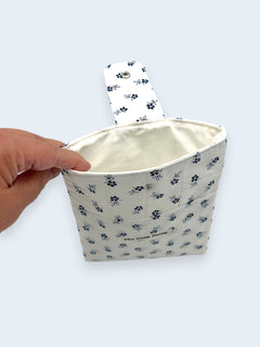 Book Sleeve (Small) - Blue Daisy