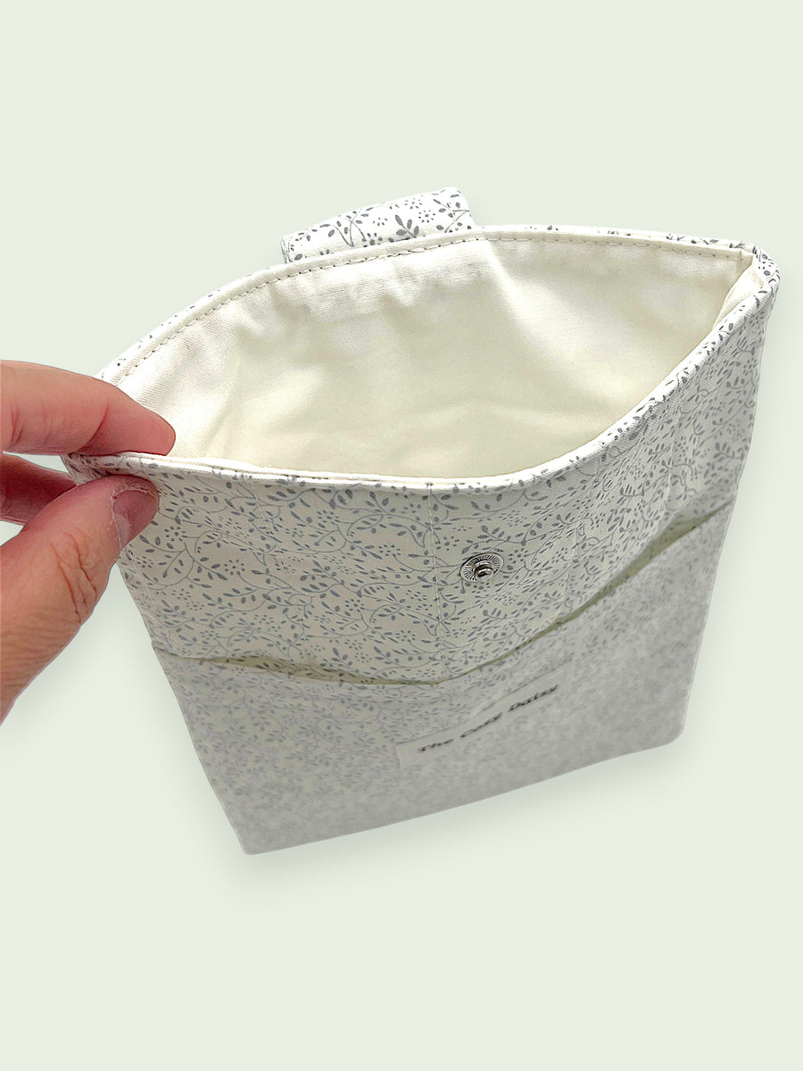 Book Sleeve (Medium) — Whispering Vine