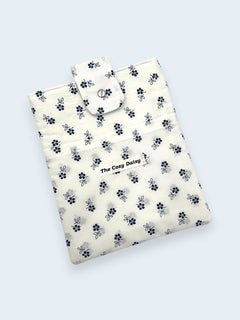 Book Sleeve (Small) - Blue Daisy