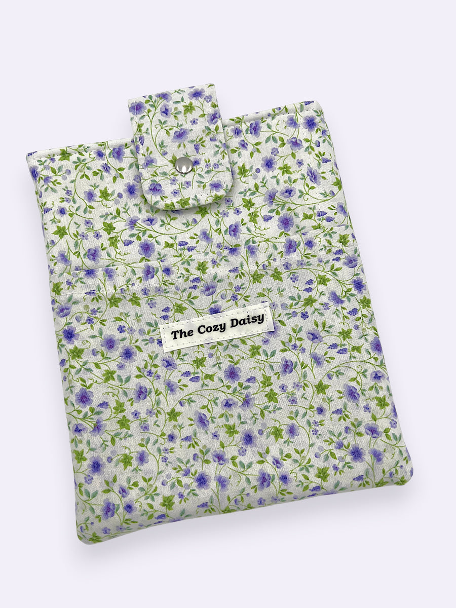 Book Sleeve (Medium) — Lavender Trails
