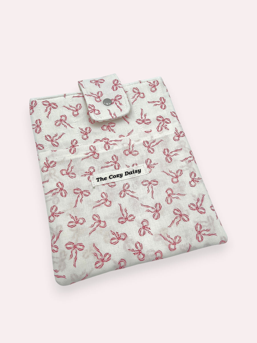 Book Sleeve (Medium) — Petite Pink Bows