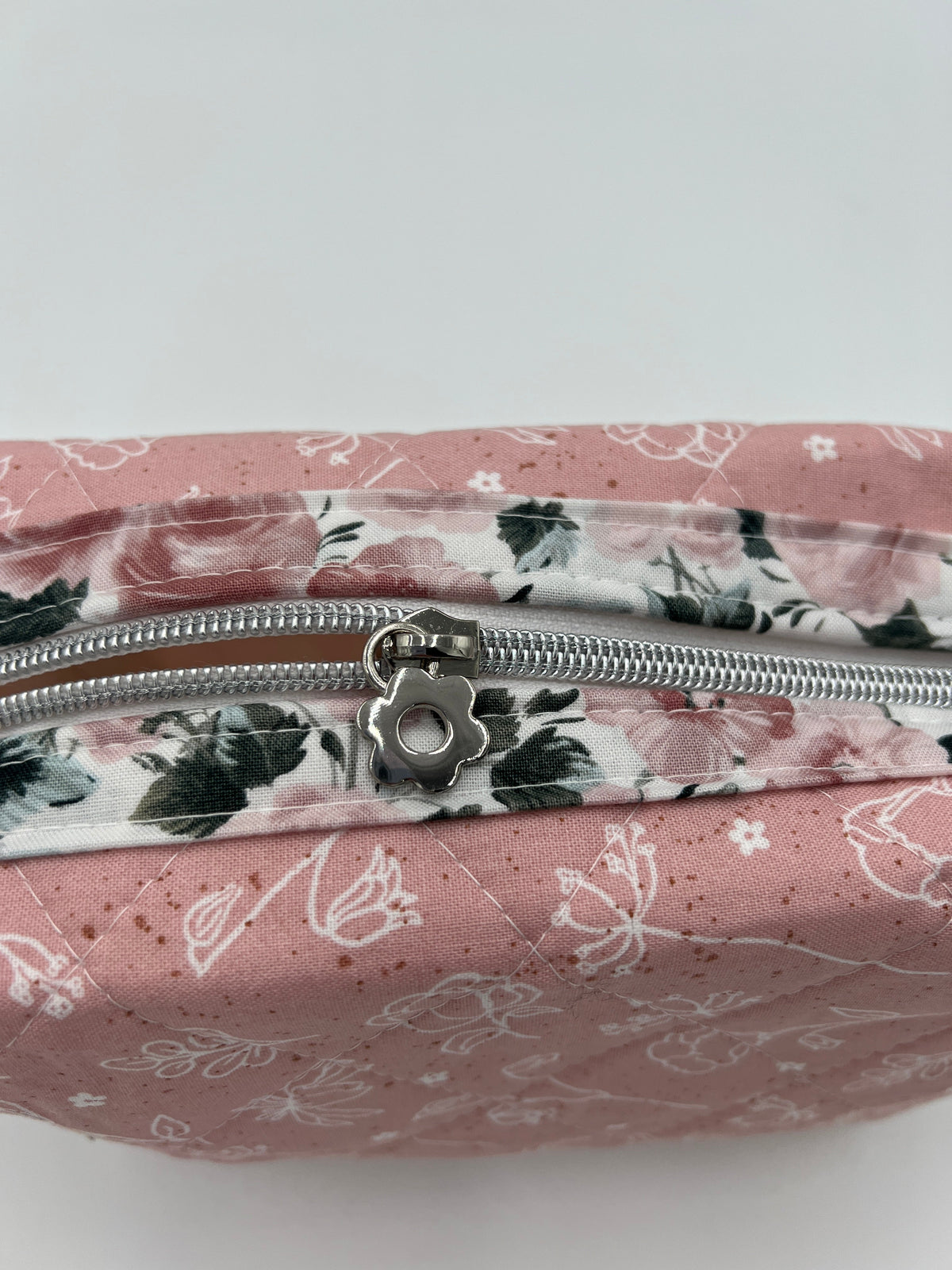 Blush Meadow Bloom Holland Pouch alternate view